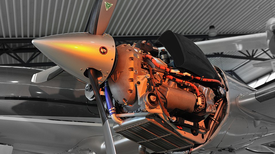 4060潤滑油更多的用于活塞發動機